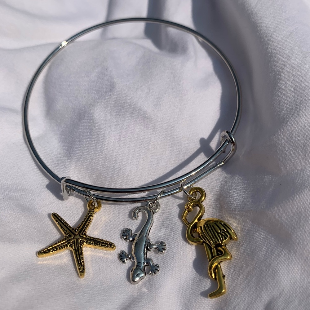 Brand New! Handmade! Adjustable Charm Bangle Bracelet! - Picture 2 of 7